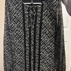 White House Black Market Monochrome Blouse